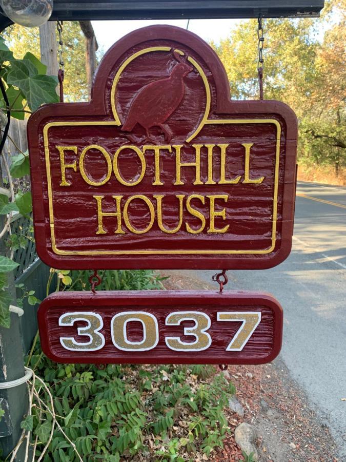 לינה וארוחת בוקר קליסטוגה Foothill House מראה חיצוני תמונה