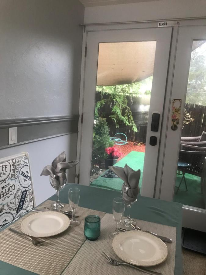 לינה וארוחת בוקר קליסטוגה Foothill House מראה חיצוני תמונה